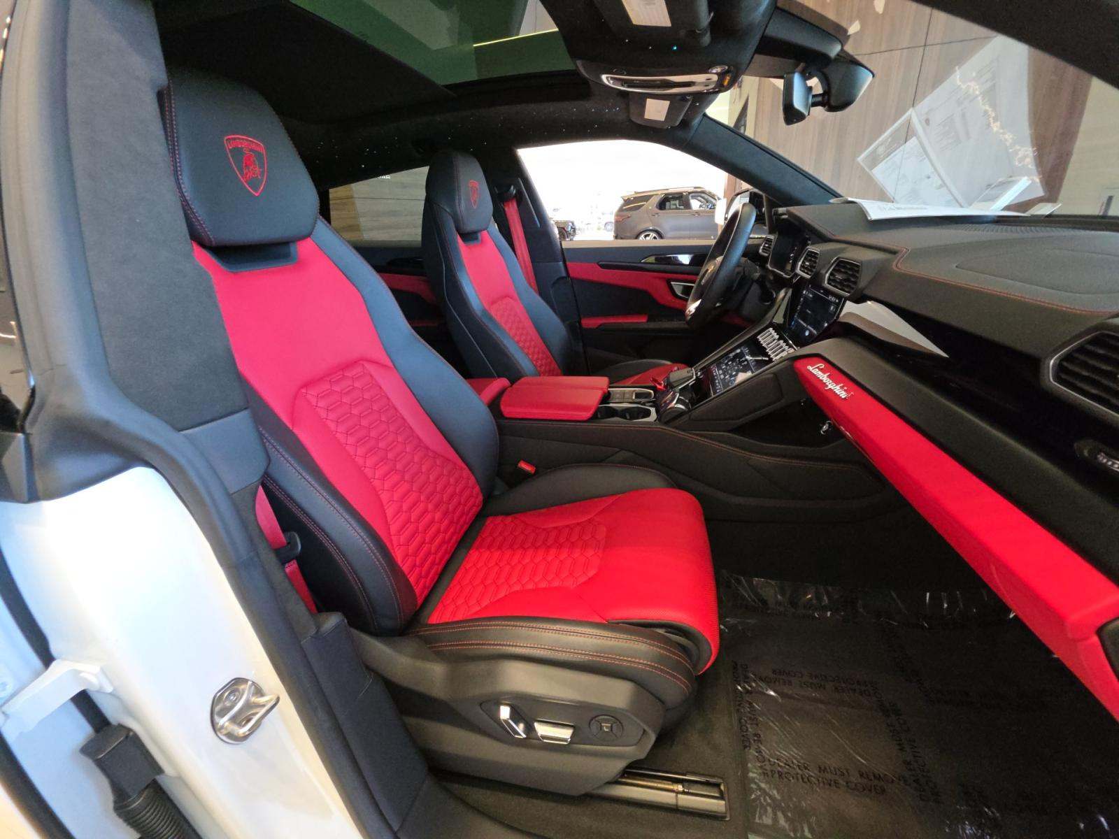 2022 Lamborghini Urus Base AWD