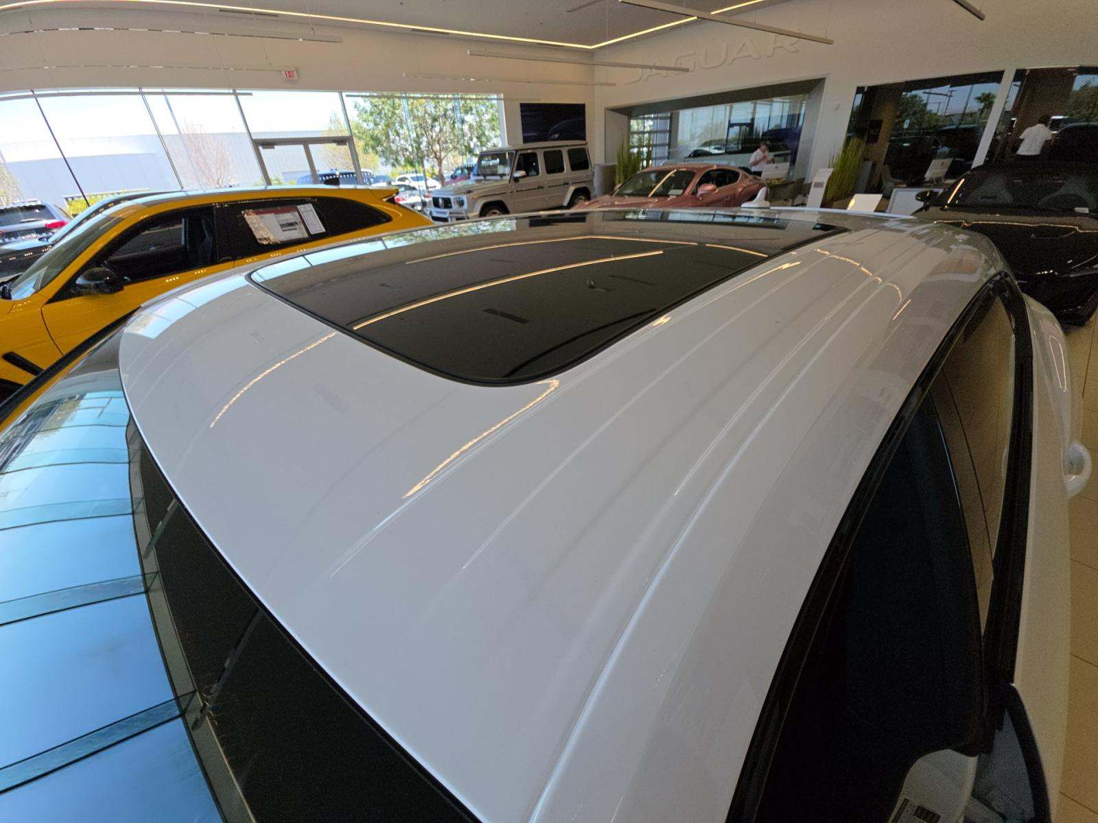 2022 Lamborghini Urus Base AWD