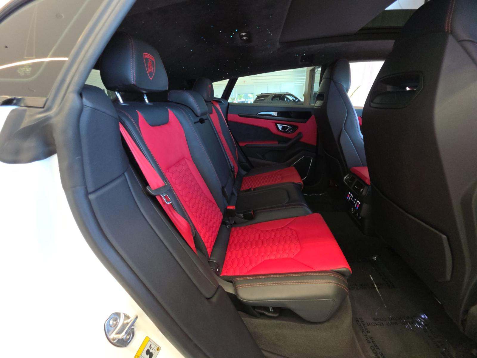 2022 Lamborghini Urus Base AWD