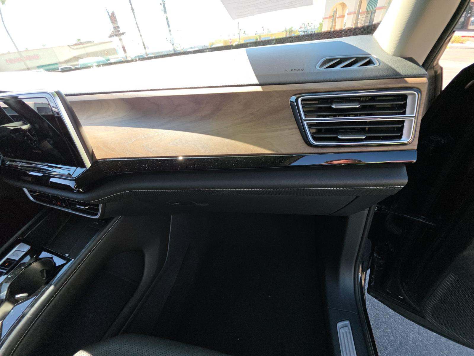 2024 Volkswagen Atlas 2.0T SE AWD