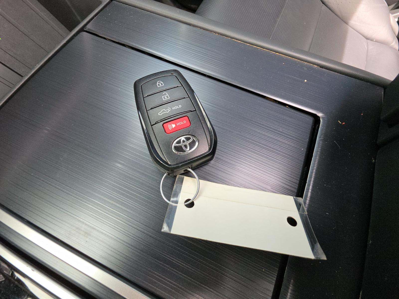 TOYOTA HIGHLANDER - 4