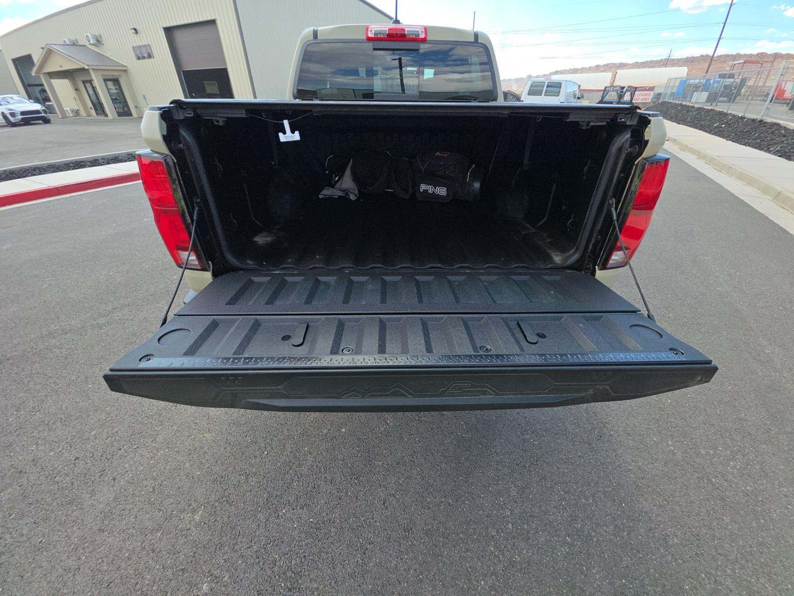 CHEVROLET SILVERADO - 10