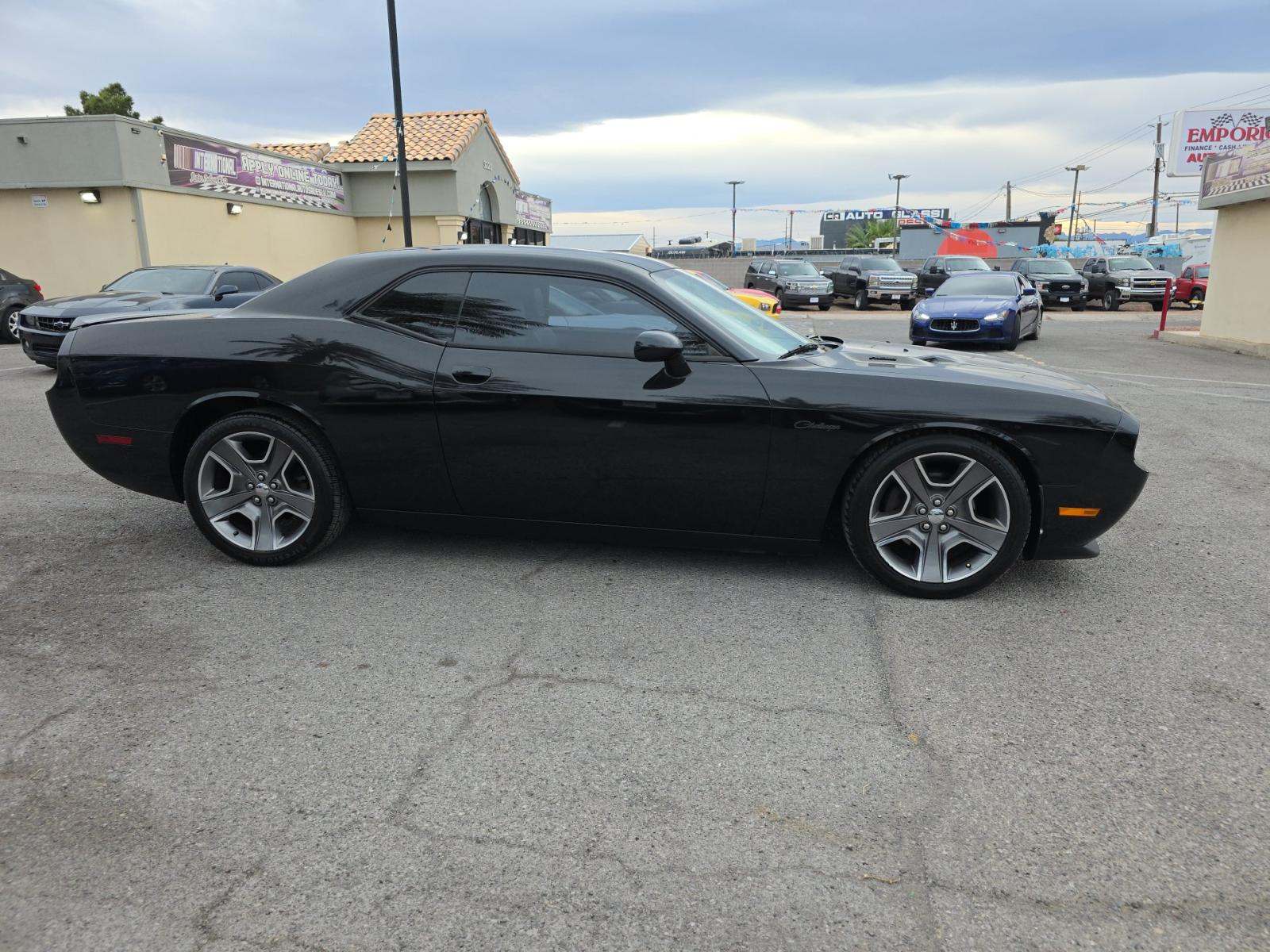 DODGE R/T CLASSIC - 4