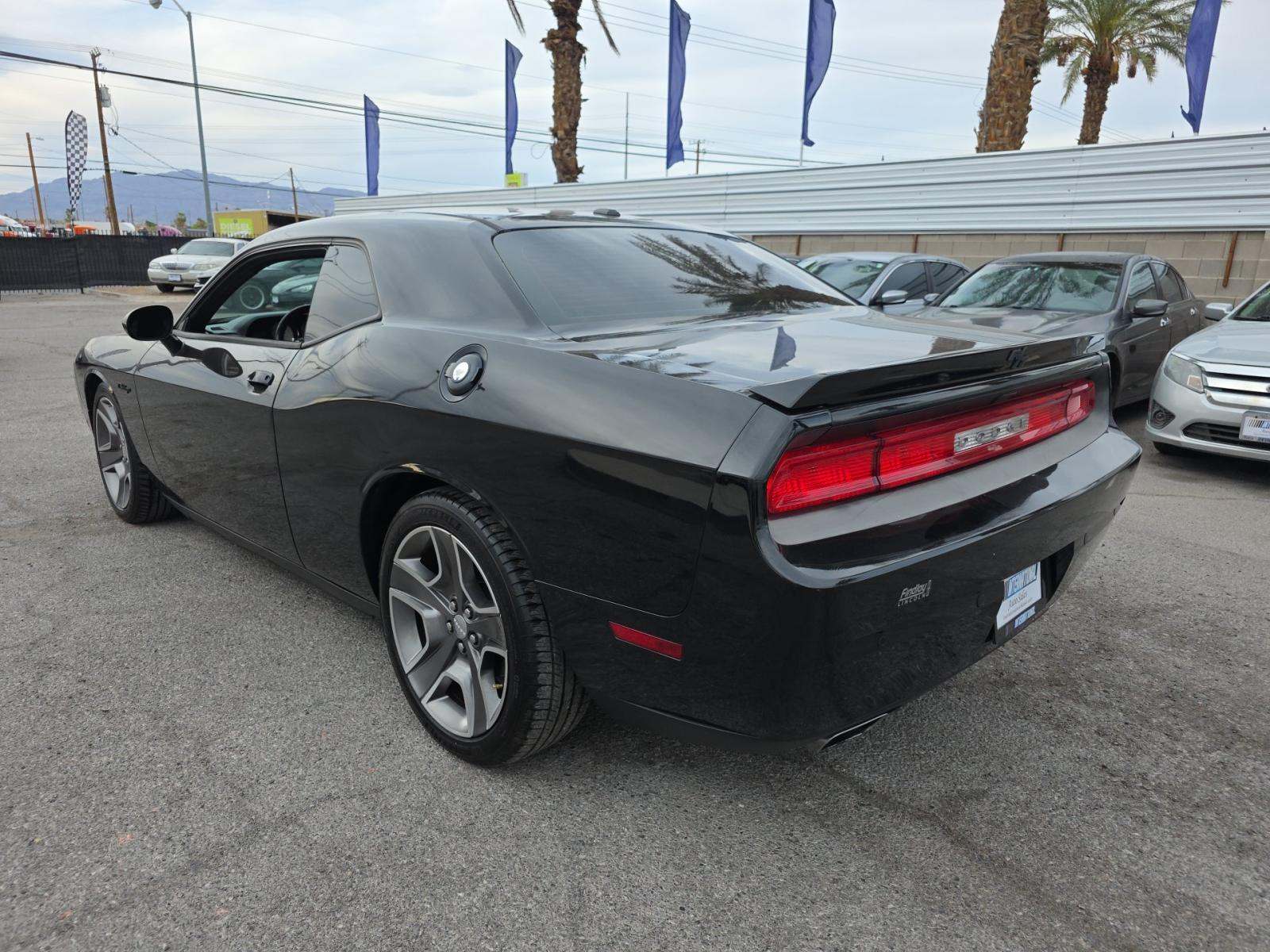 DODGE R/T CLASSIC - 2