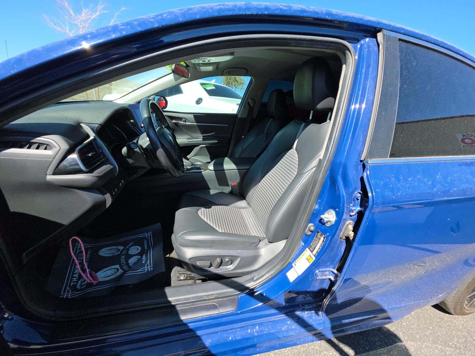 2023 Toyota Camry SE FWD