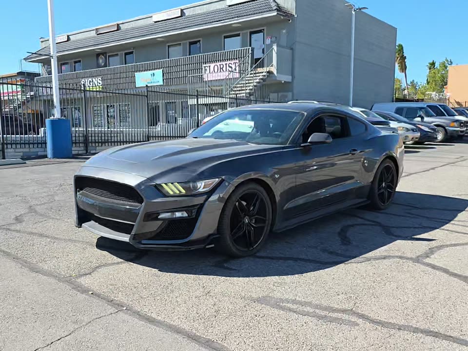2017 Ford Mustang EcoBoost RWD
