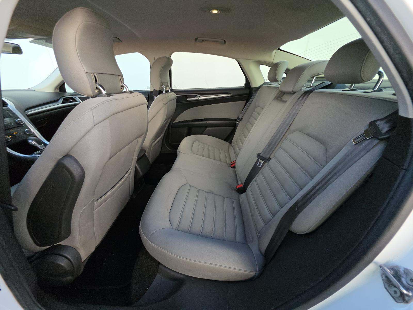 FORD FUSION - 9