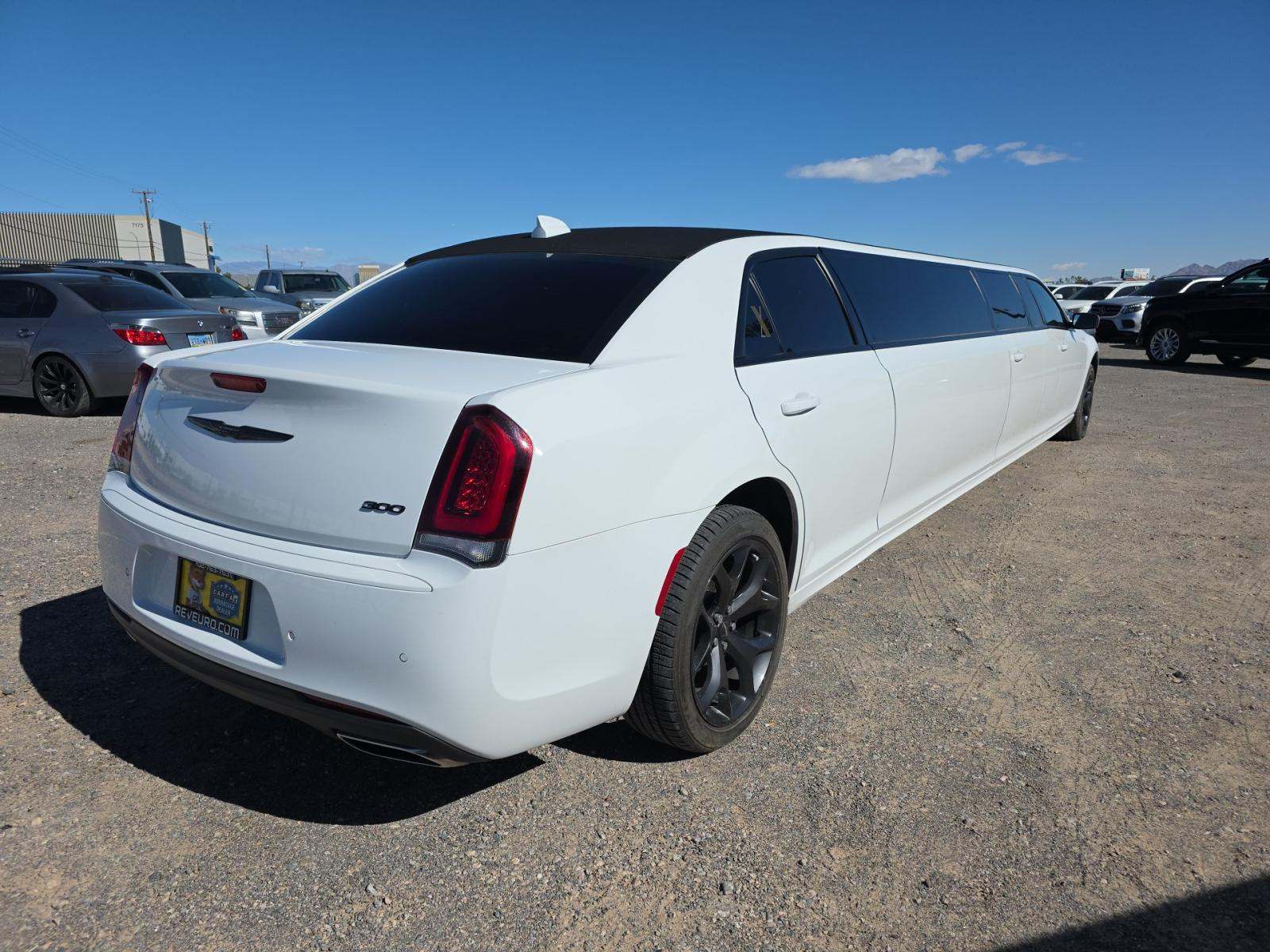 2021 Chrysler 300 Touring L RWD