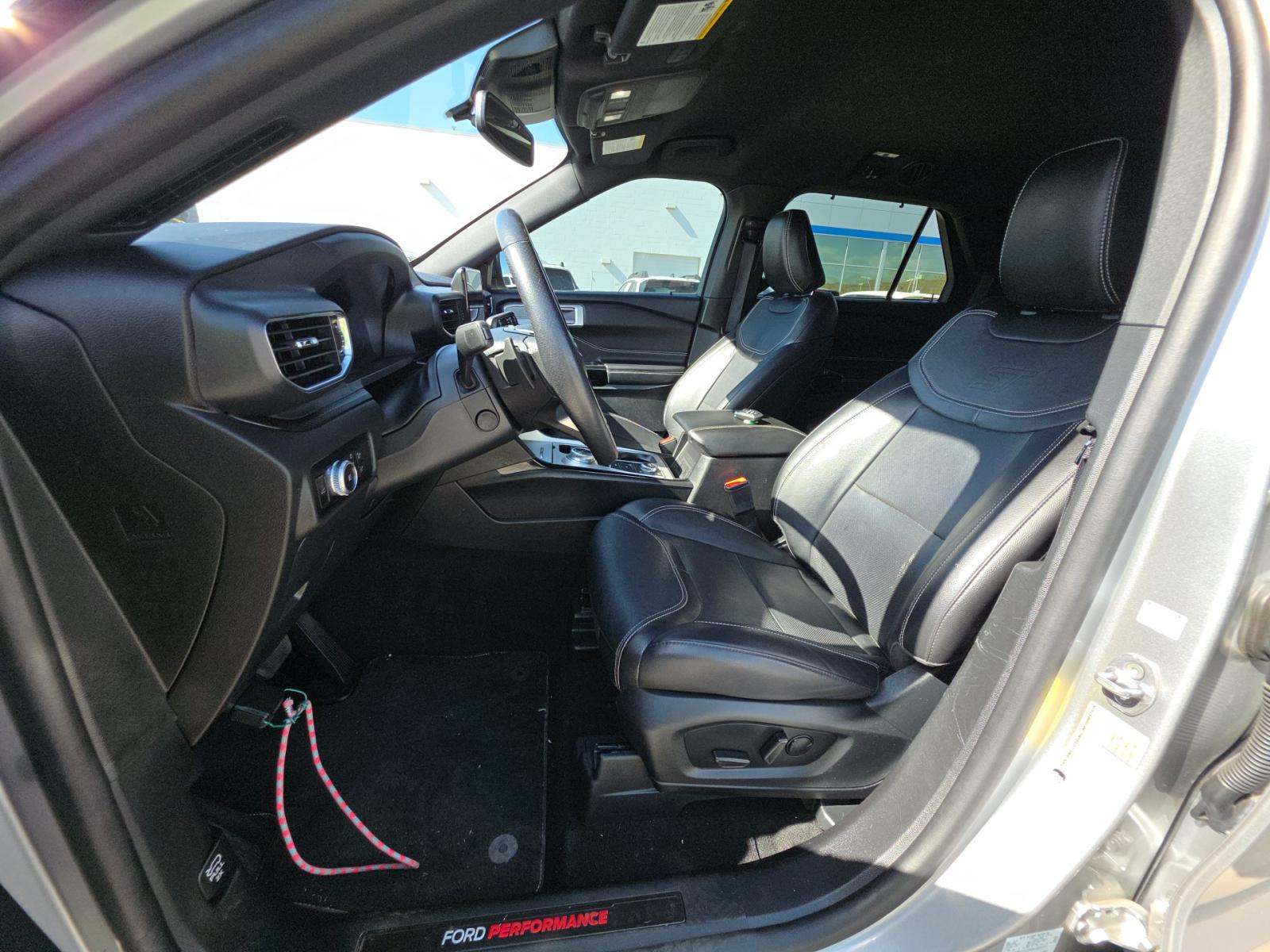 FORD EXPLORER - 2