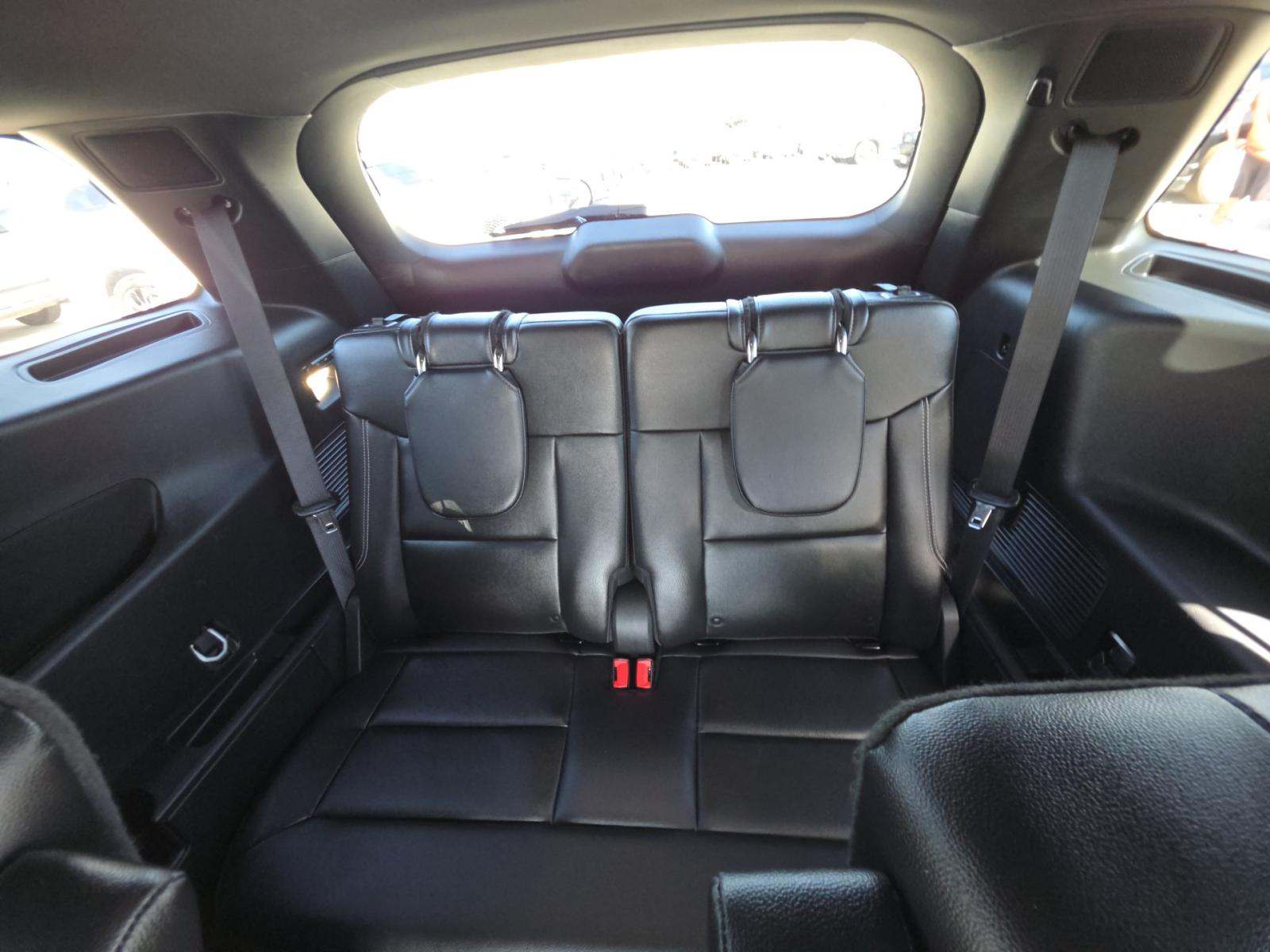 FORD EXPLORER - 10