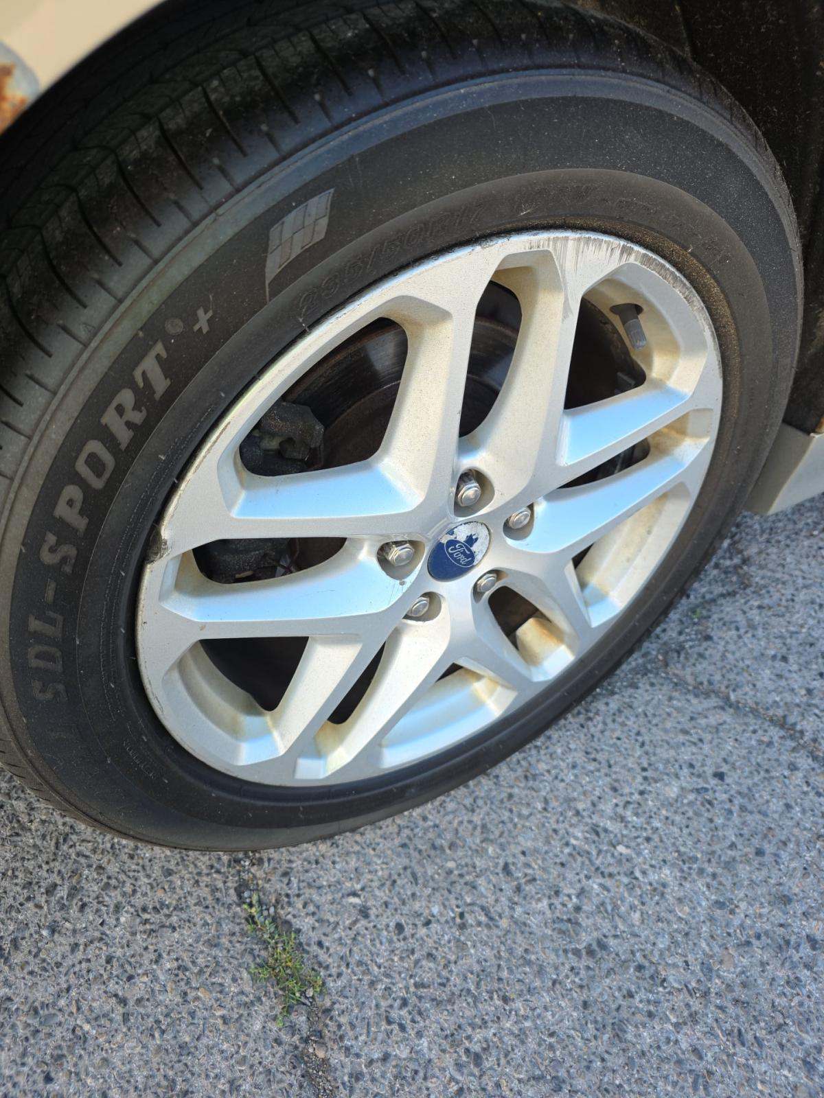 2016 Ford Fusion SE FWD