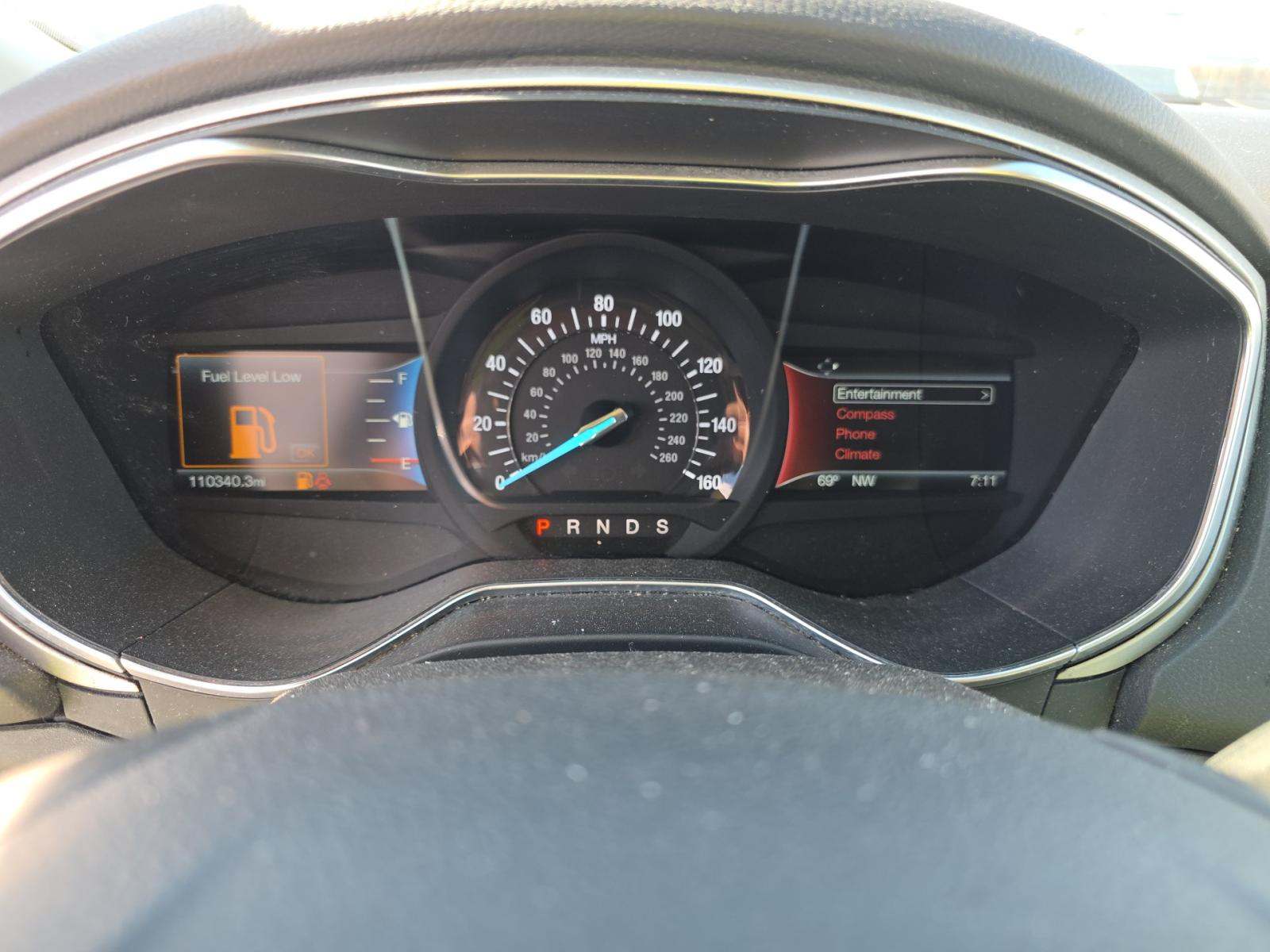 2016 Ford Fusion SE FWD