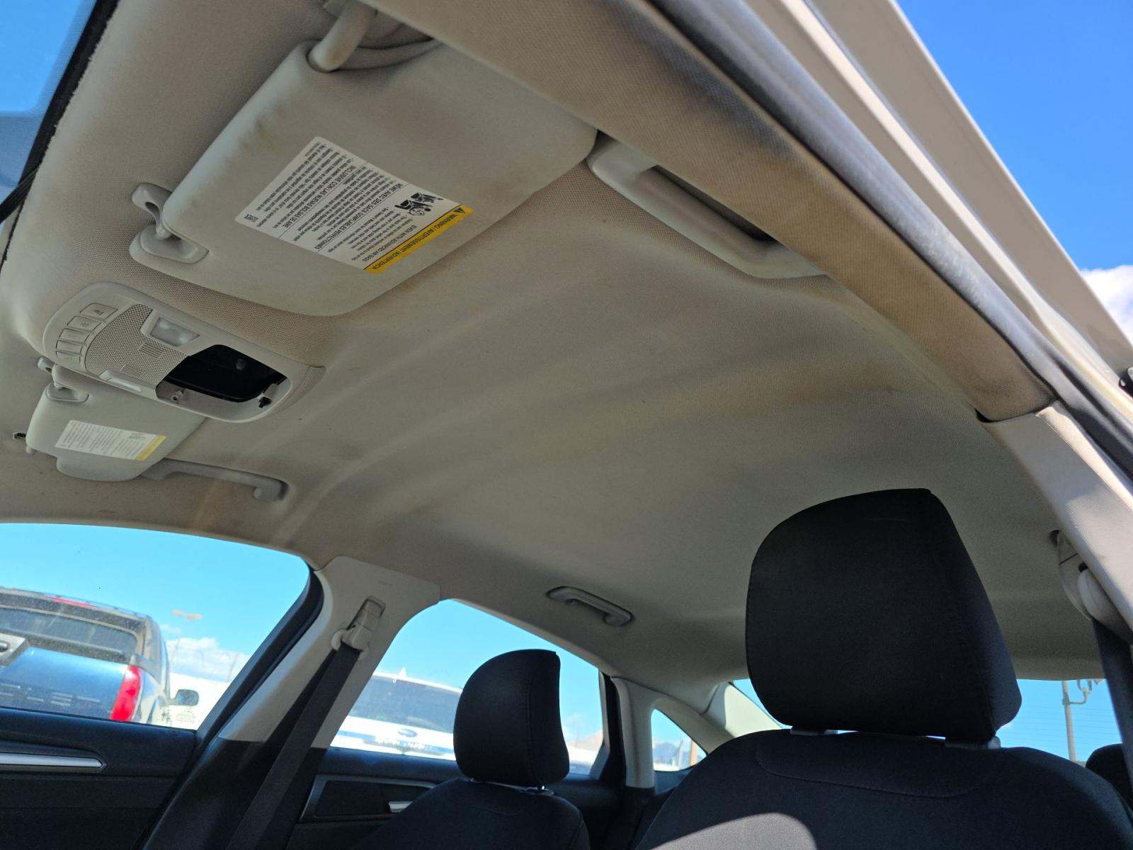 2016 Ford Fusion SE FWD