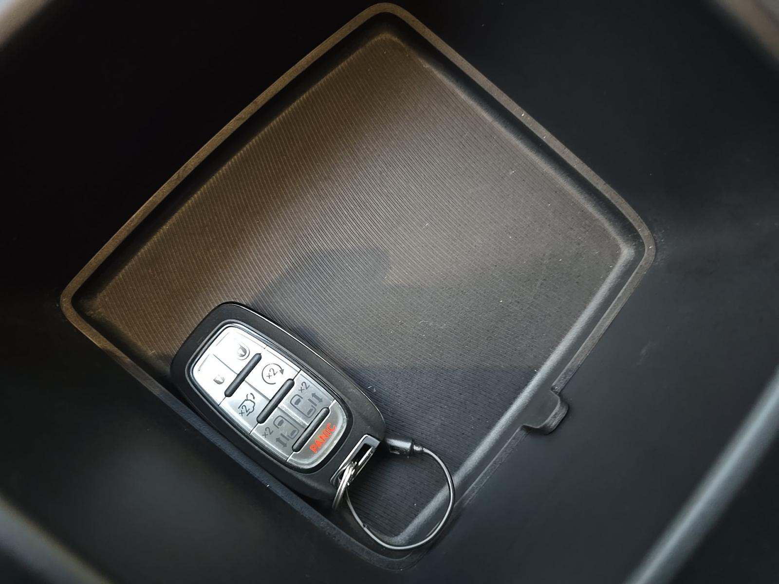 2025 Chrysler Pacifica Select FWD