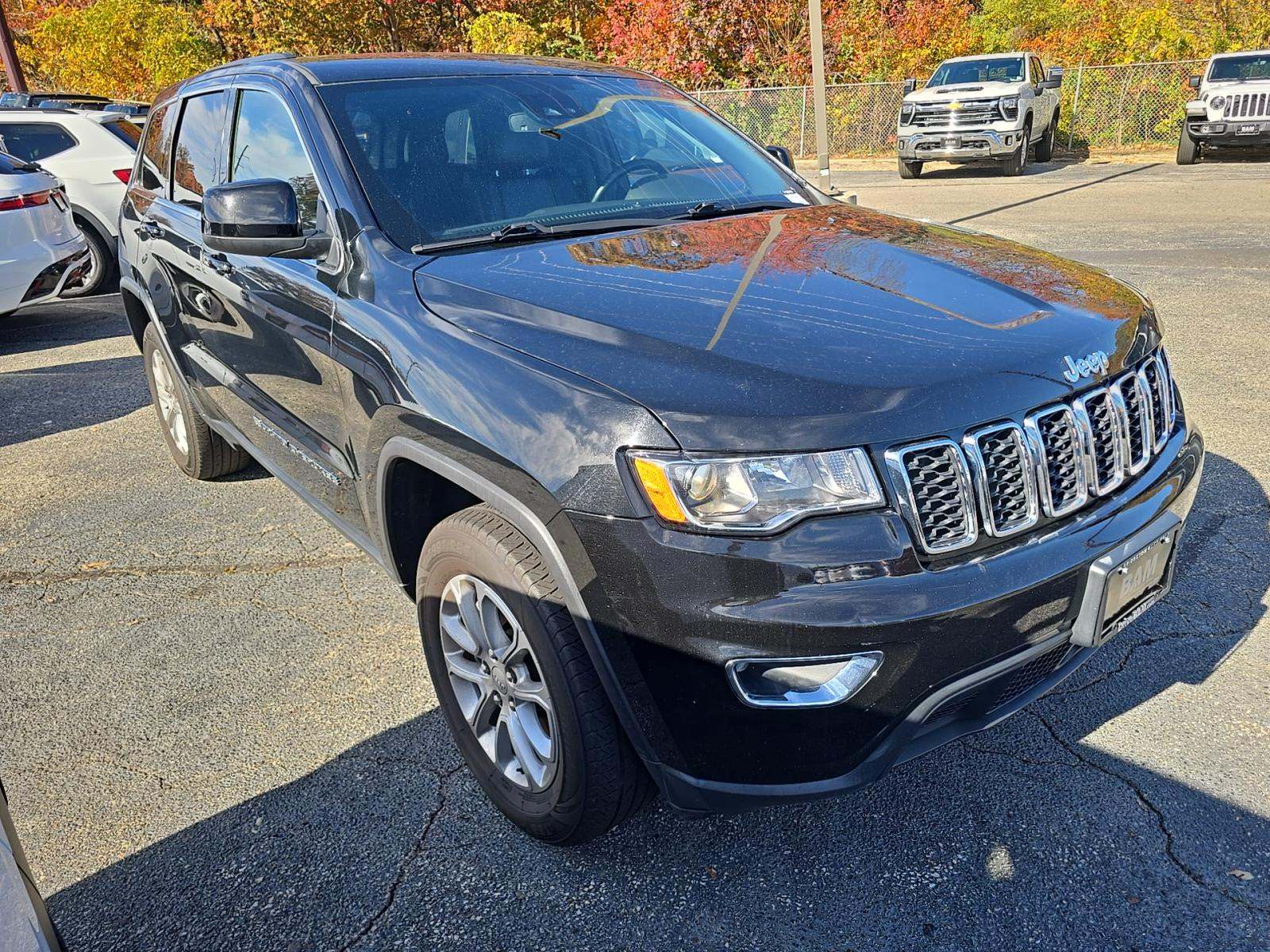 2022 Jeep Grand Cherokee Laredo X AWD