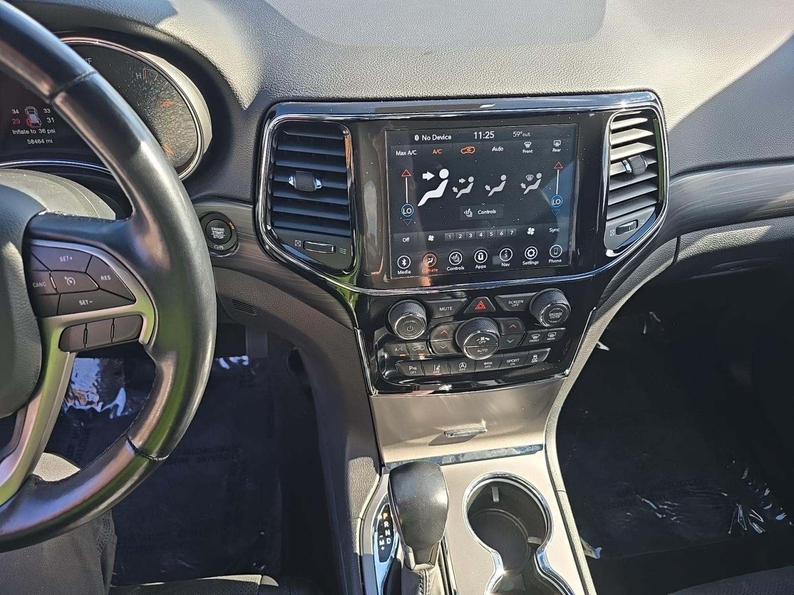 2022 Jeep Grand Cherokee Laredo X AWD