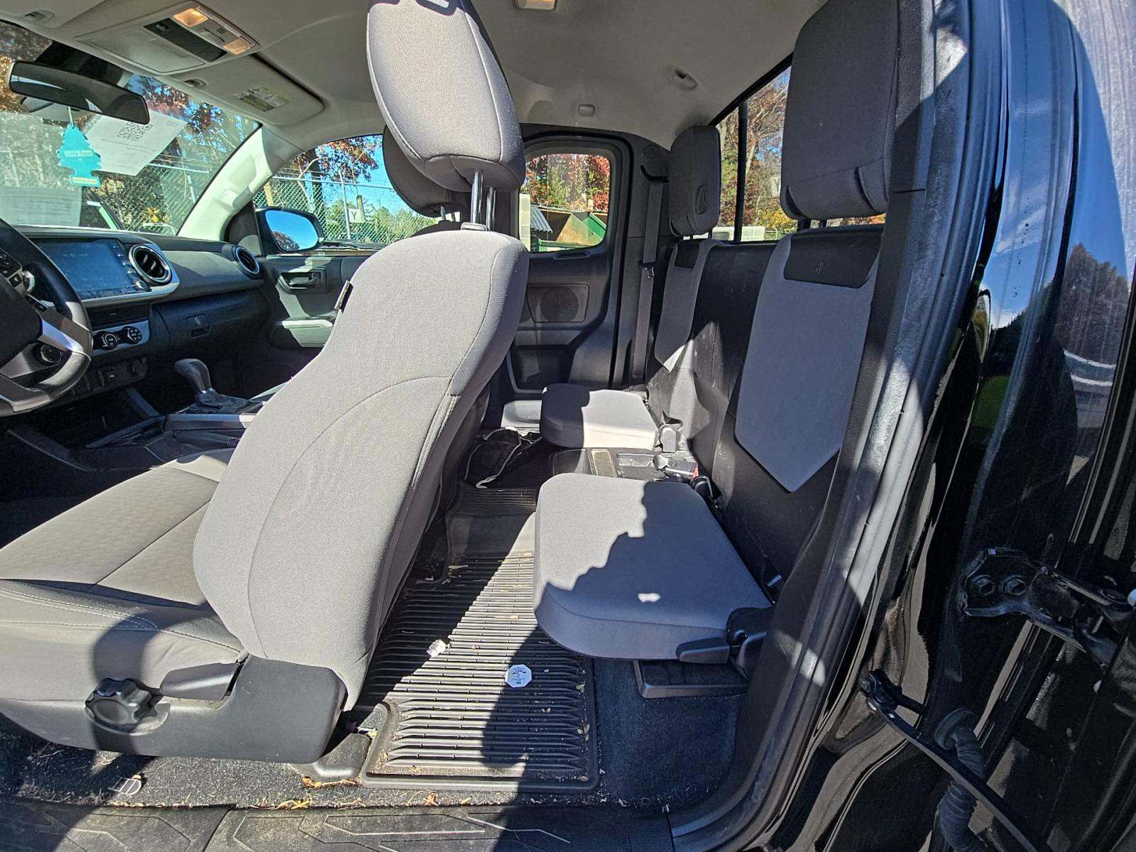 2023 Toyota Tacoma SR5 AWD