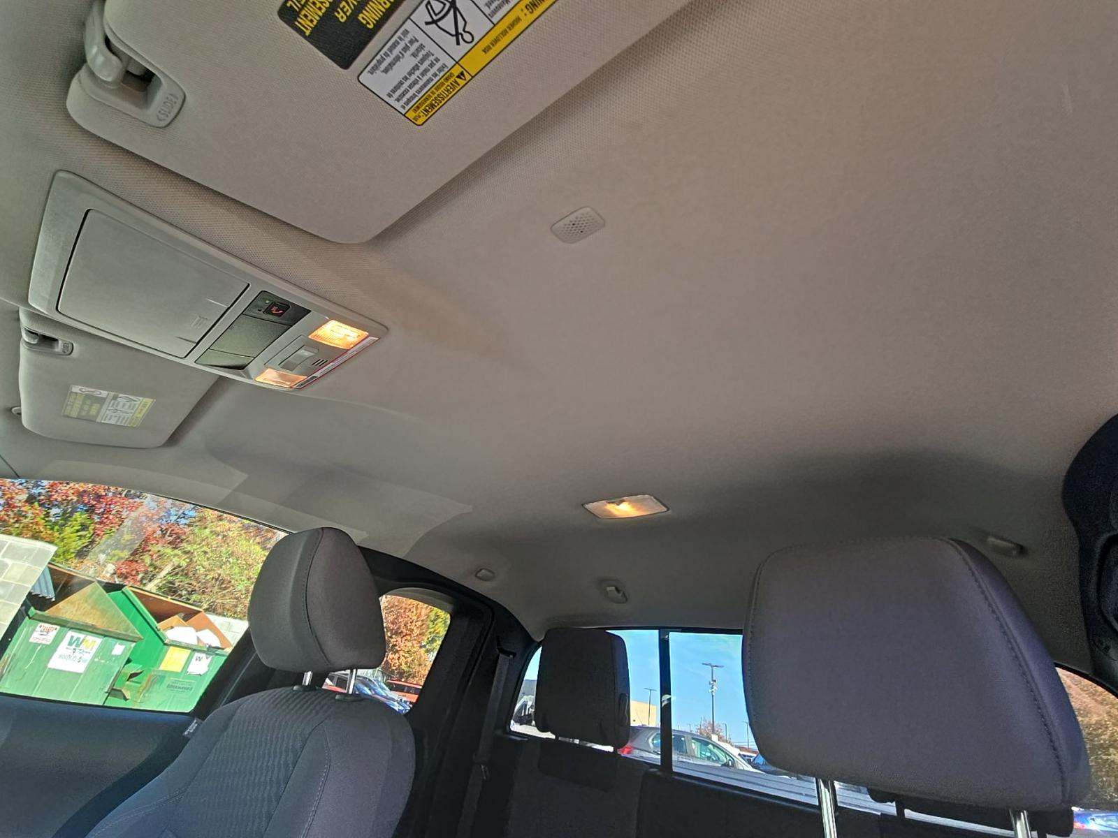 2023 Toyota Tacoma SR5 AWD