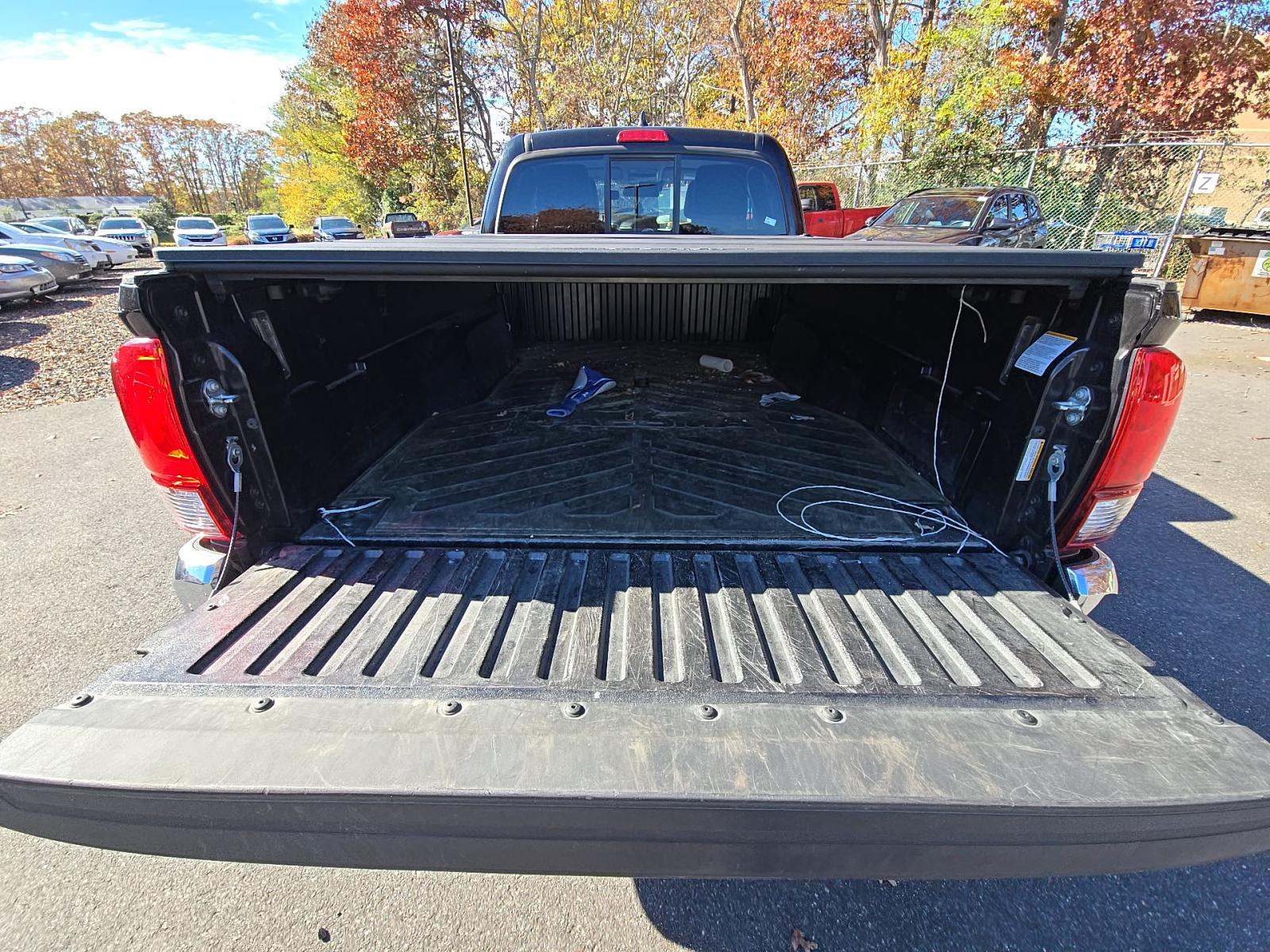2023 Toyota Tacoma SR5 AWD