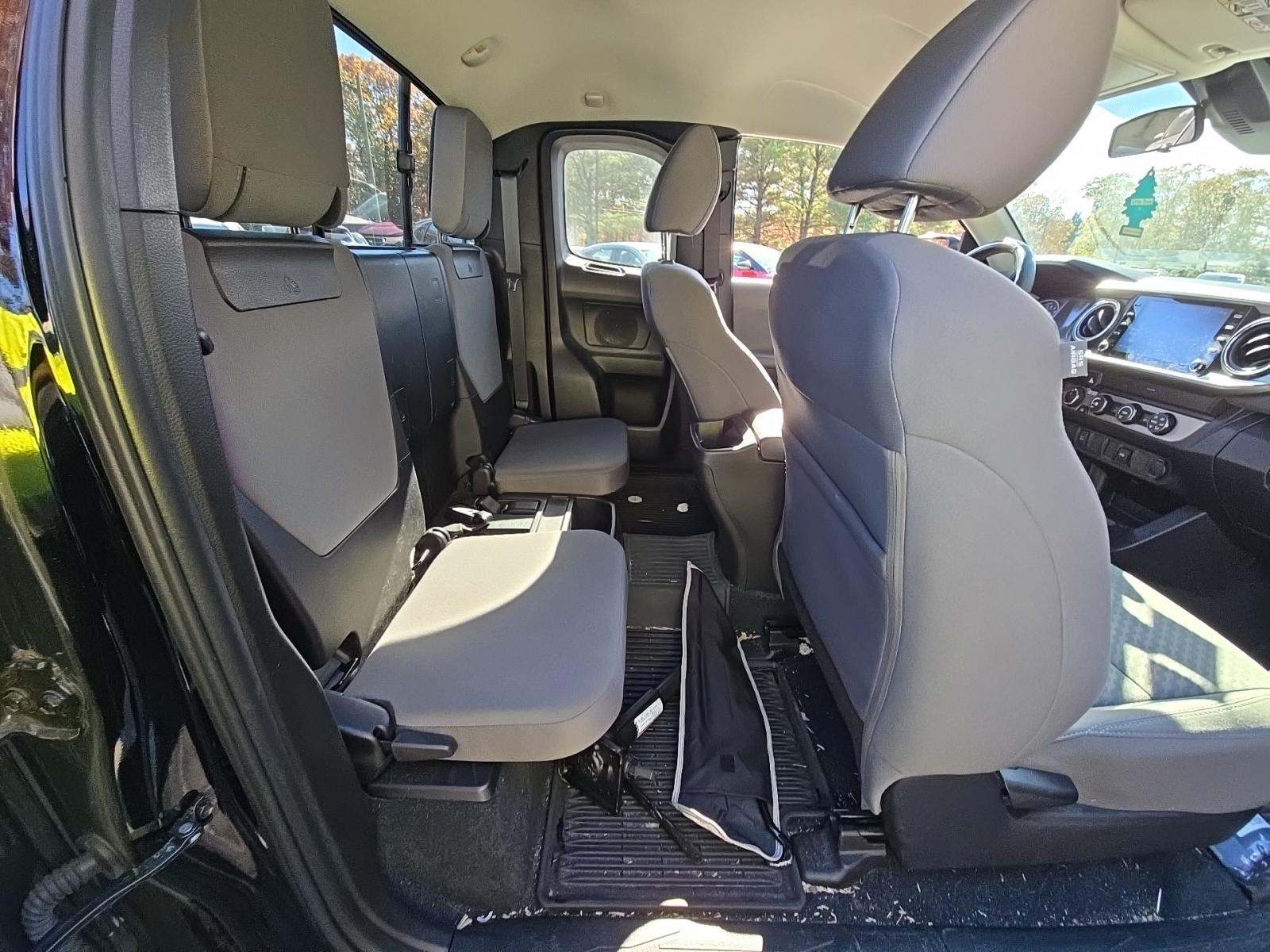 2023 Toyota Tacoma SR5 AWD