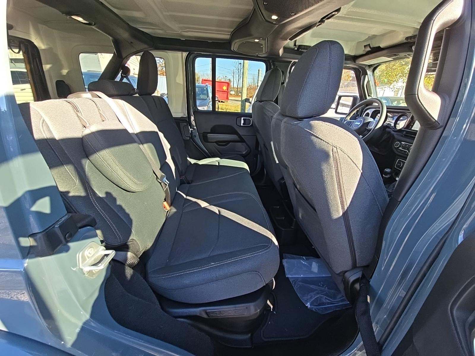 2024 Jeep Wrangler 4xe Sahara AWD