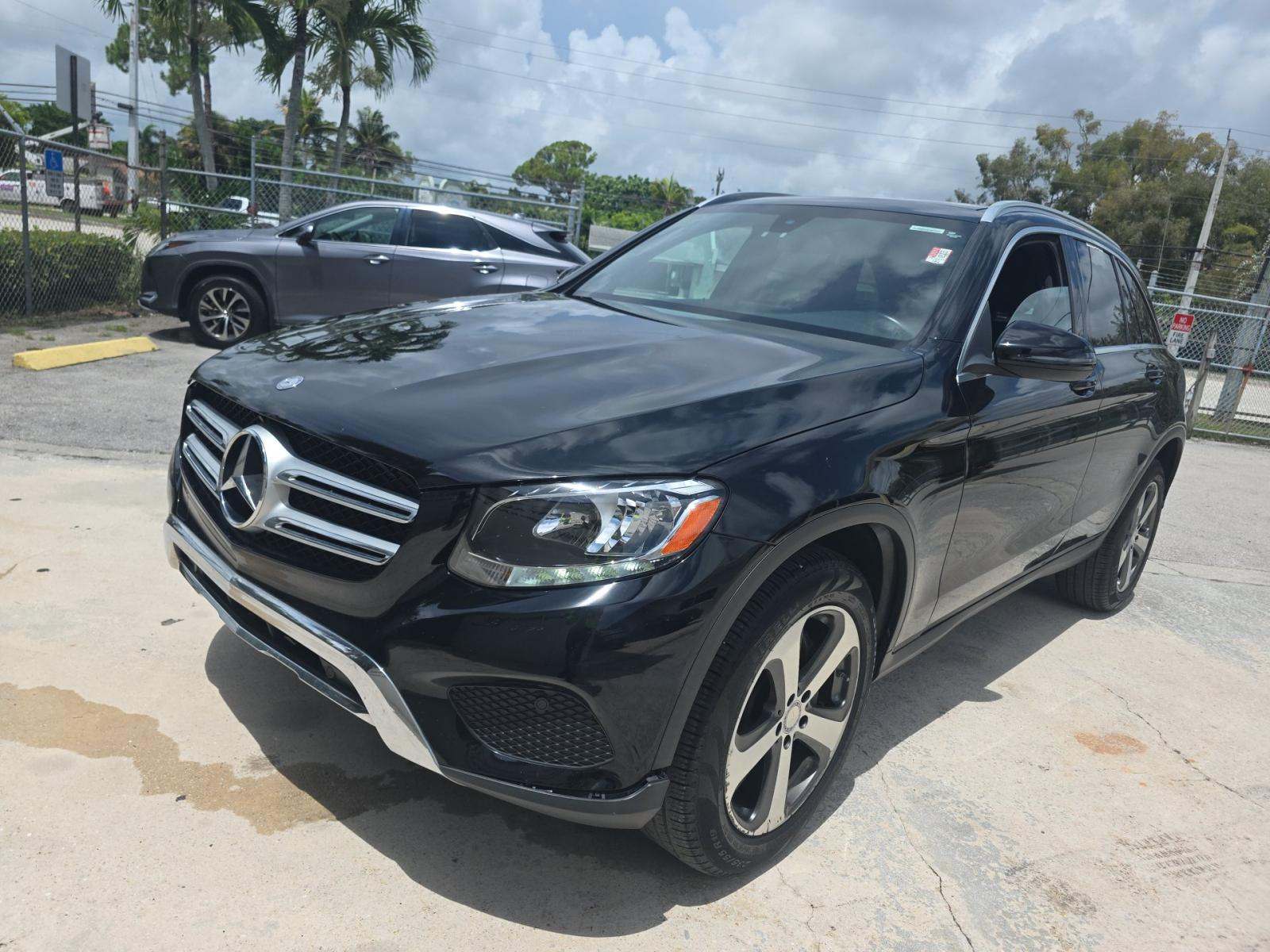 2017 Mercedes-Benz GLC GLC 300 RWD