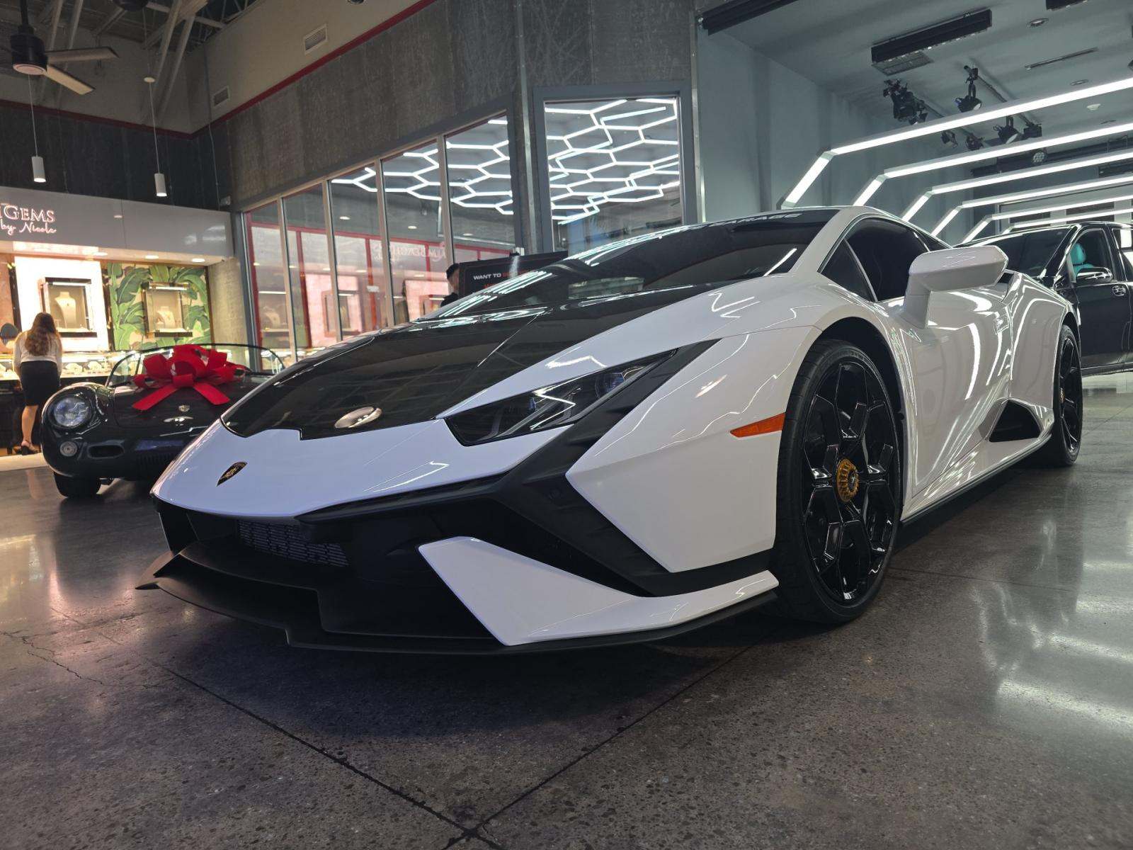2023 Lamborghini Huracan Tecnica RWD