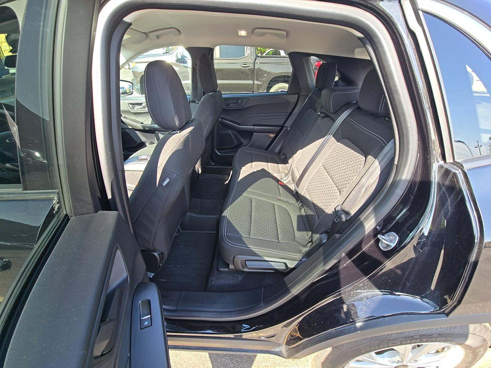 FORD ESCAPE - 9