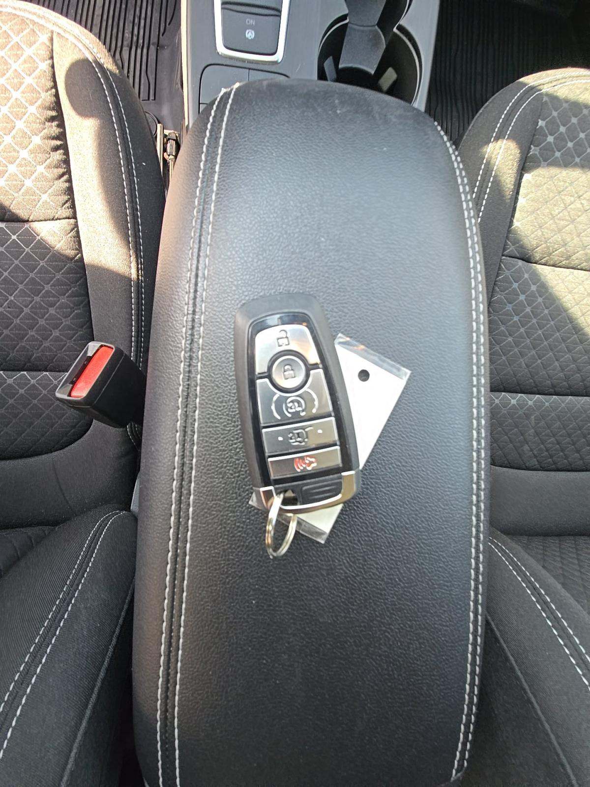 FORD ESCAPE - 4