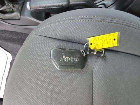 JEEP UNLIMITED SPORT - 8