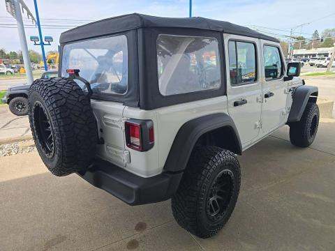 JEEP UNLIMITED SPORT - 3