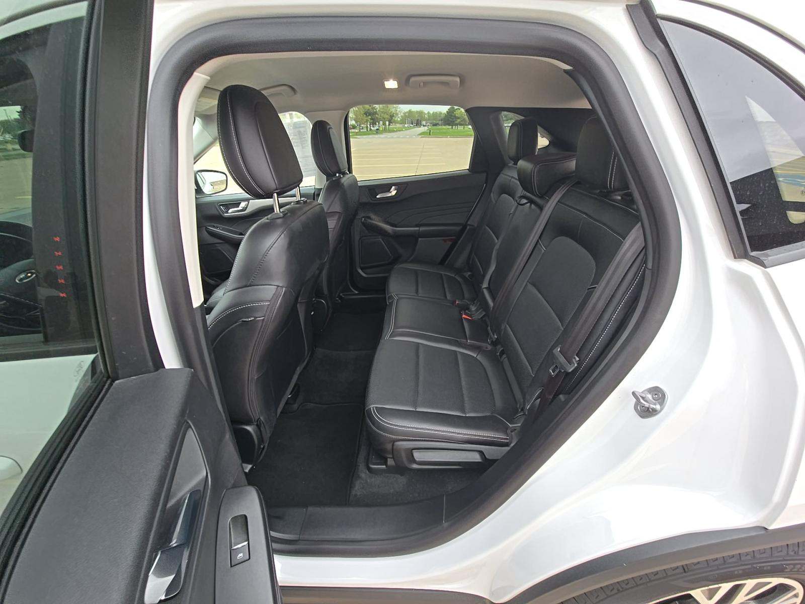 FORD ESCAPE - 9
