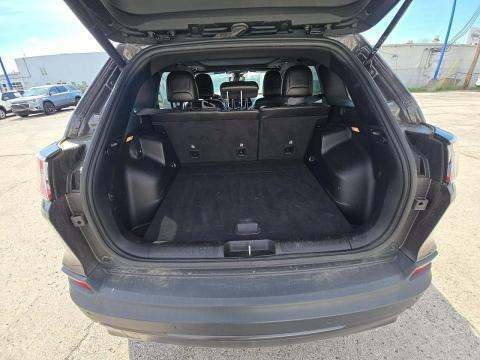 JEEP LATITUDE LUX 80TH ANNIVERSARY - 10