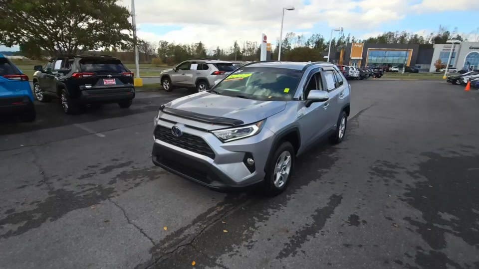 2021 Toyota RAV4 Hybrid XLE