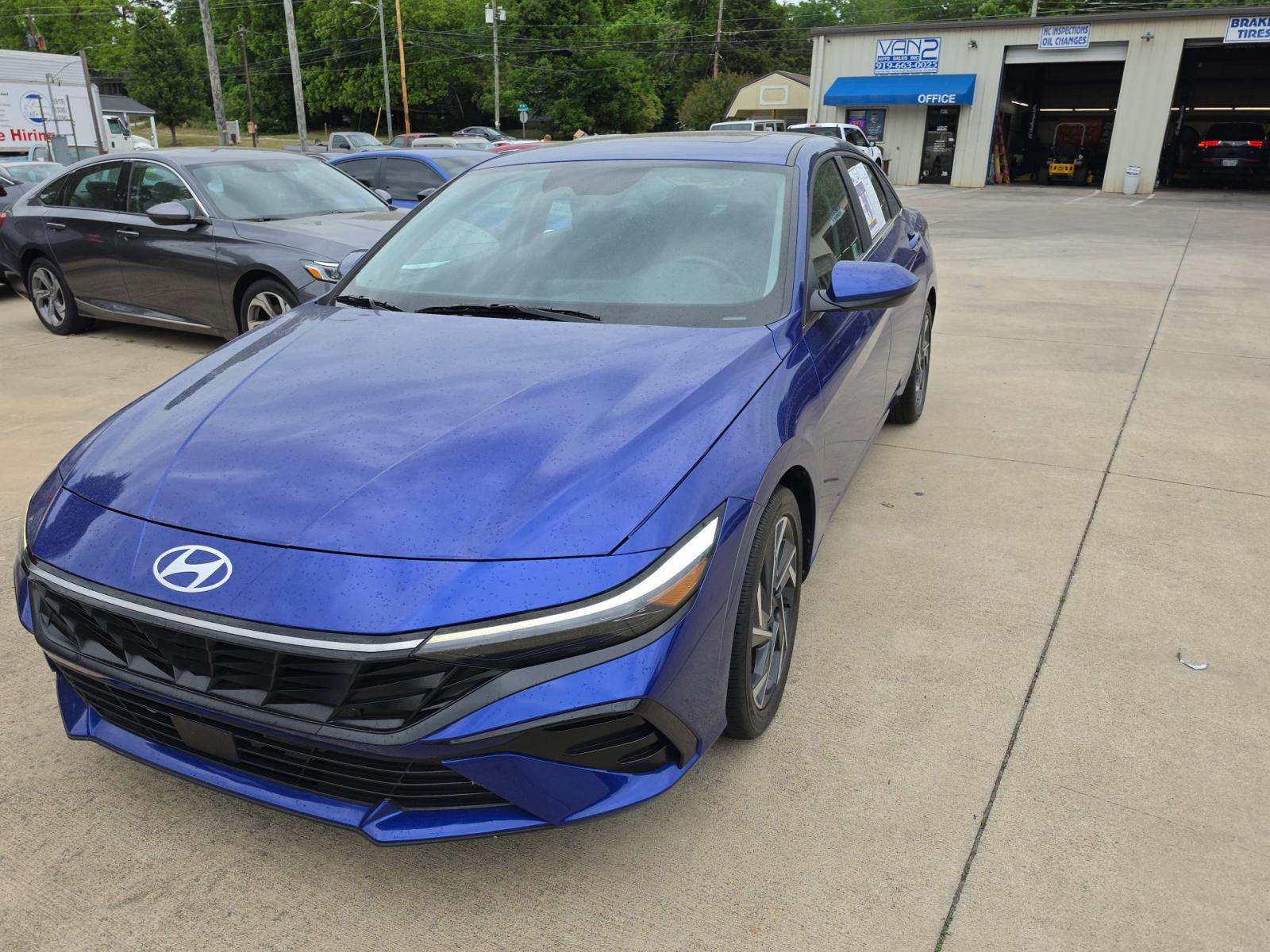 2025 Hyundai Elantra SEL Convenience FWD