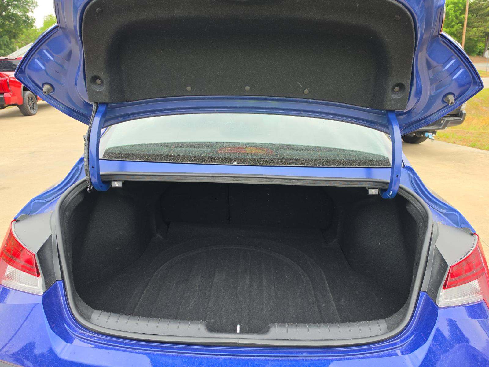 2025 Hyundai Elantra SEL Convenience FWD