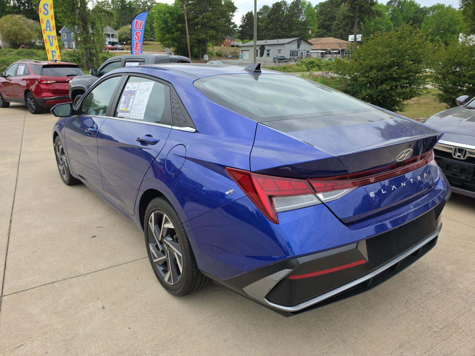 2025 Hyundai Elantra SEL Convenience FWD