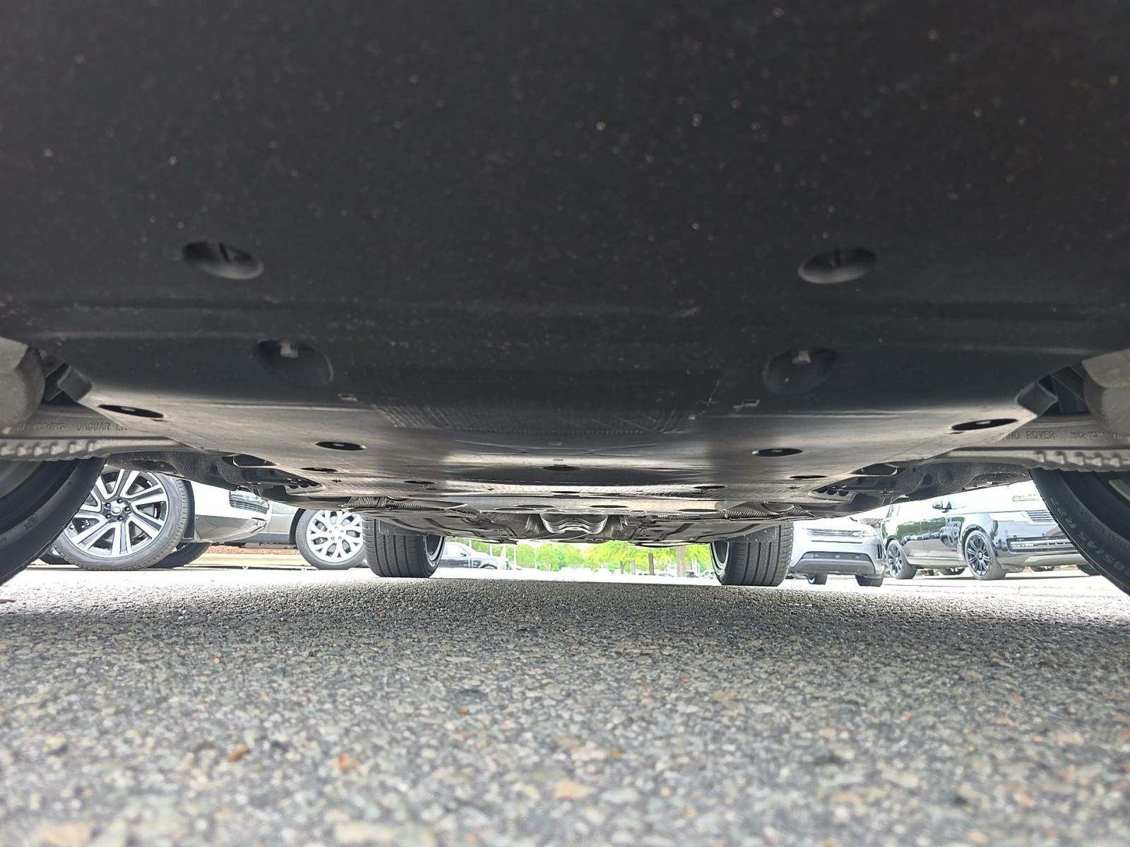 2025 Land Rover Range Rover SE AWD