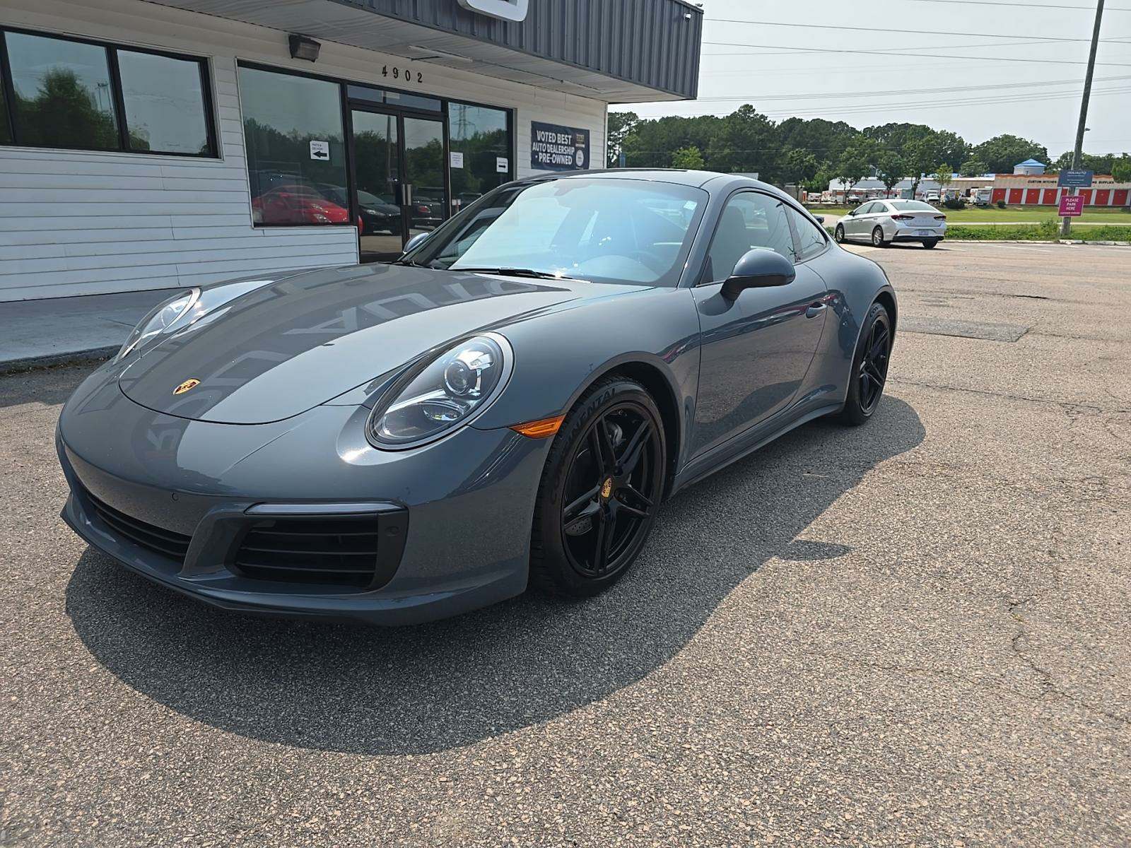 2018 Porsche 911 Carrera 4