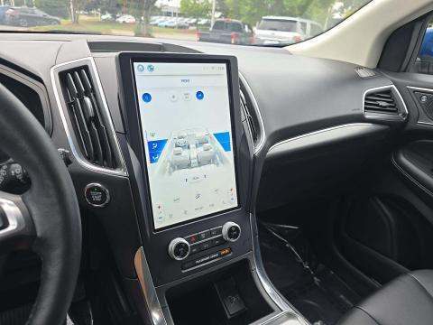 2022 Ford Edge Titanium AWD