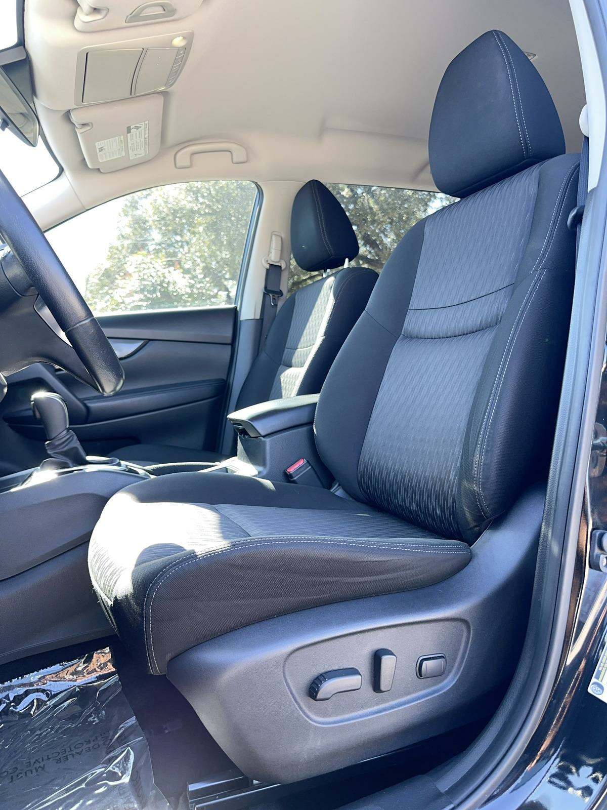 2019 Nissan Rogue SV FWD