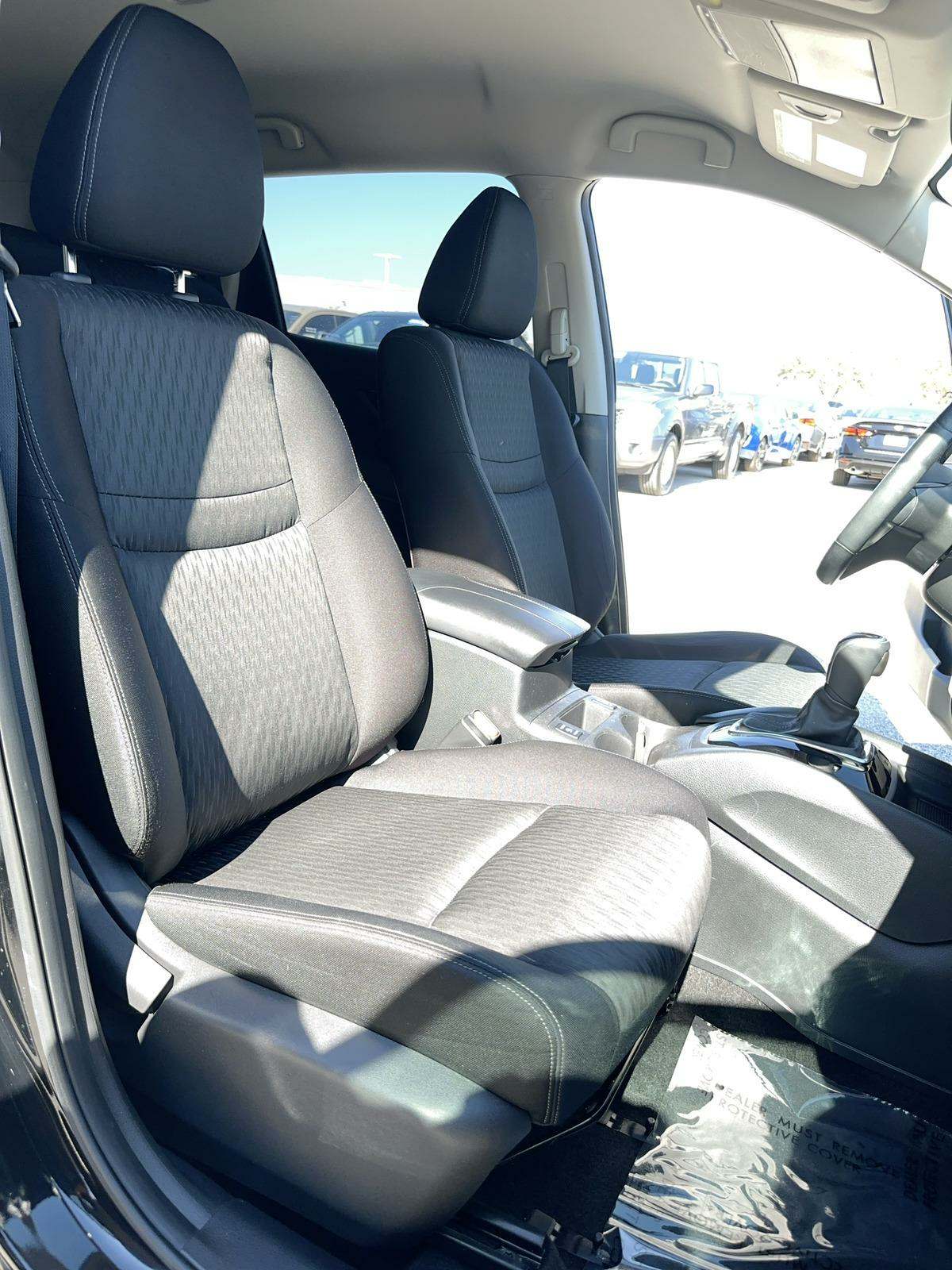 2019 Nissan Rogue SV FWD