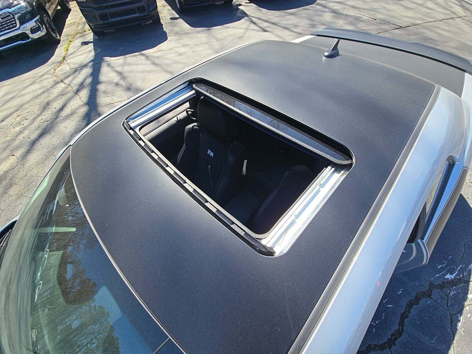 2023 Dodge Challenger R/T Scat Pack RWD