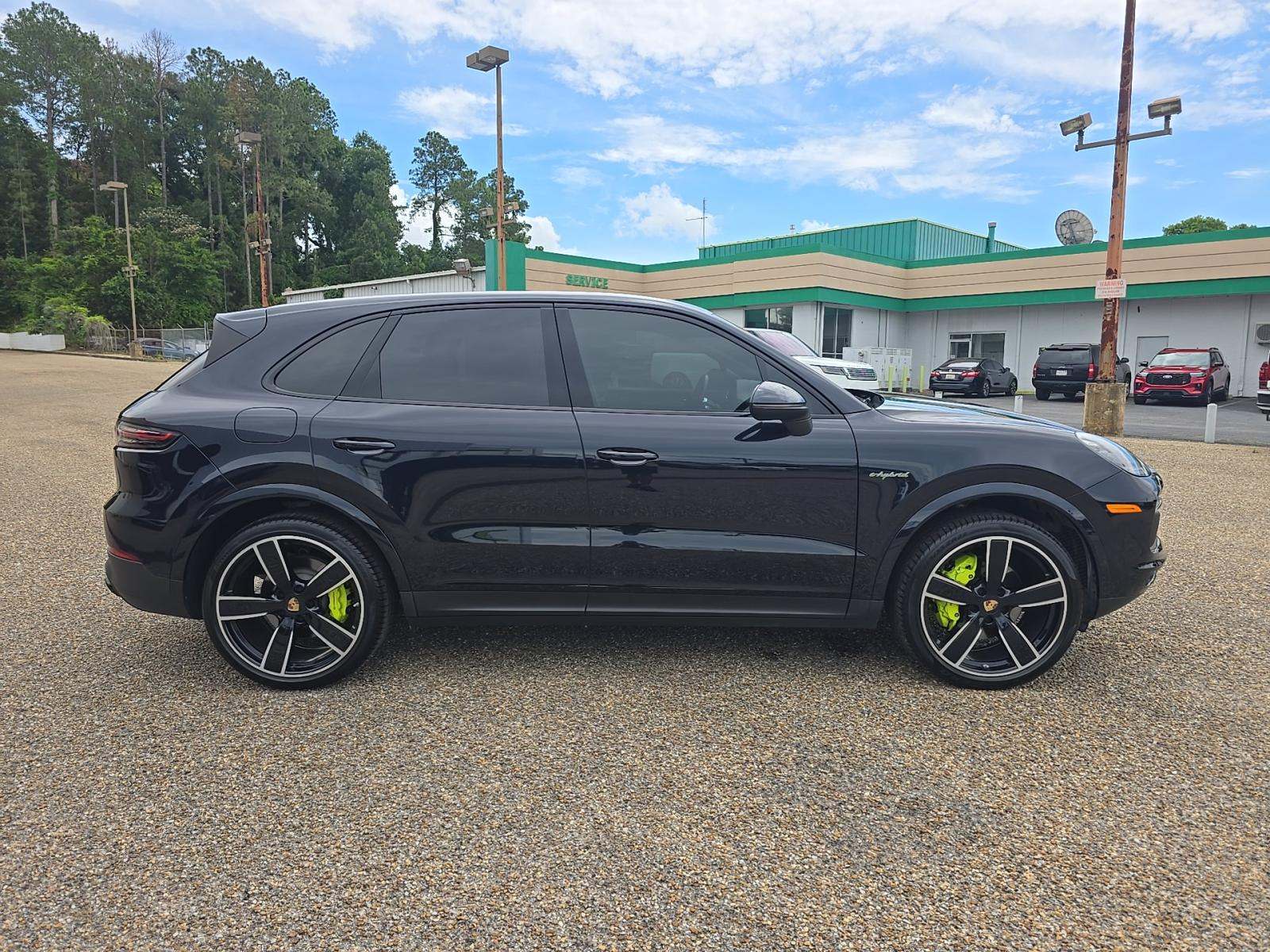PORSCHE CAYENNE - 4