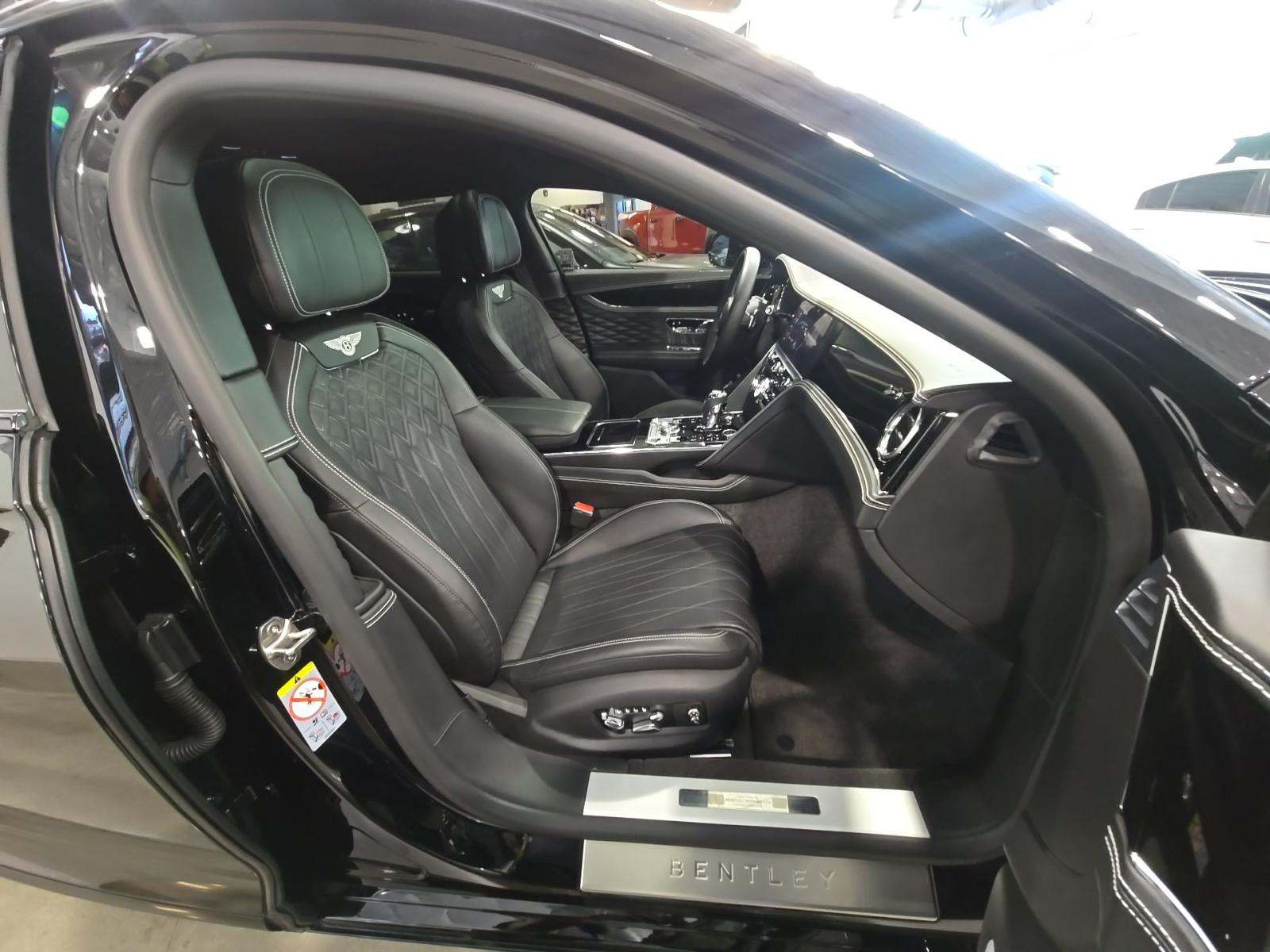 2022 Bentley Flying Spur V8 AWD