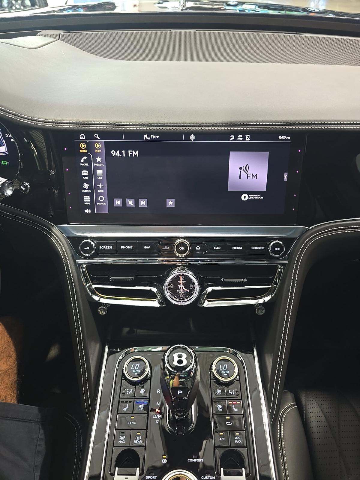 2022 Bentley Flying Spur V8 AWD