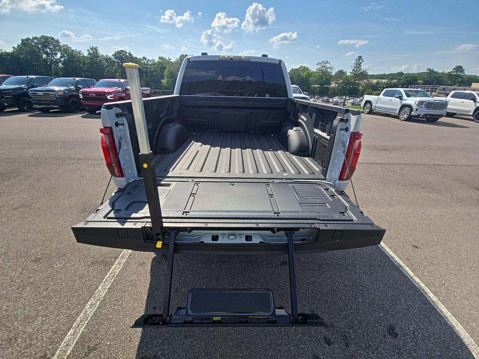 2025 Ford F-150 Raptor AWD