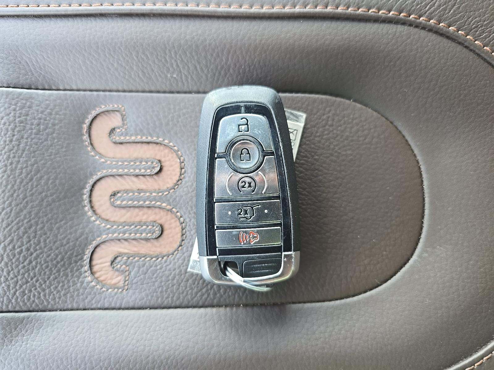 FORD EXPEDITION MAX - 4