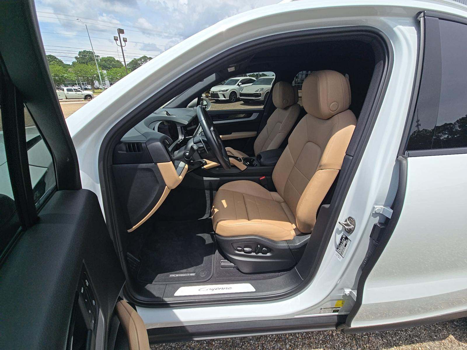 2025 Porsche Cayenne Base AWD