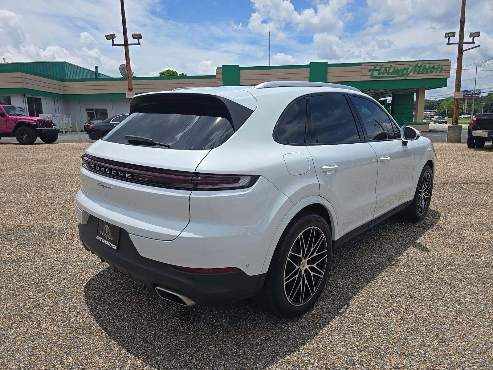 2025 Porsche Cayenne Base AWD